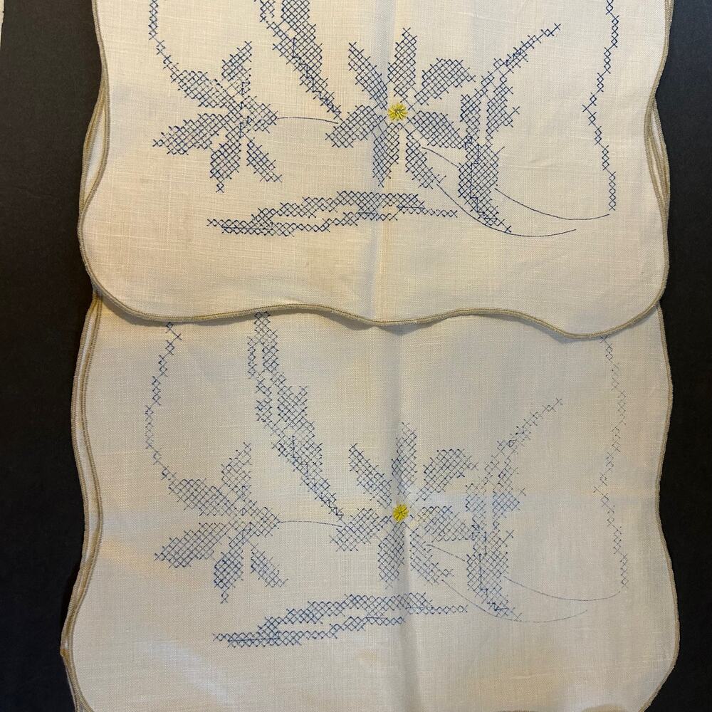 Vintage Stamped Linen Floral Table Runners Unfinished Project 41x13.5